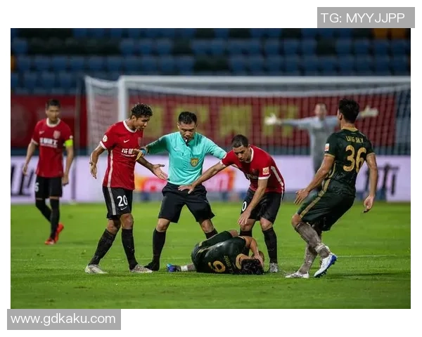 奥运会特别报道：成都足球队的奋斗经历