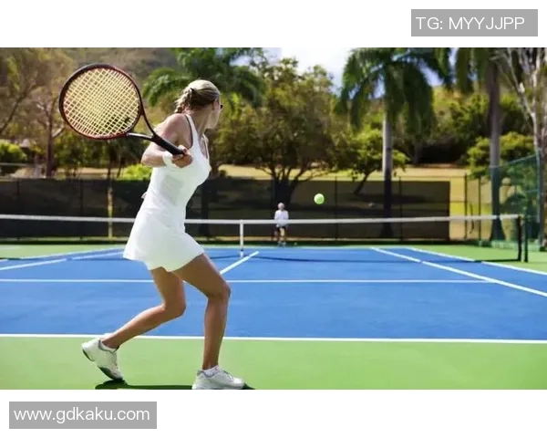 杭州网球队灵活性引发热议网球界对战术调整的不同看法 杭州网球队灵活性引发热议网球界对战术调整的不同看法